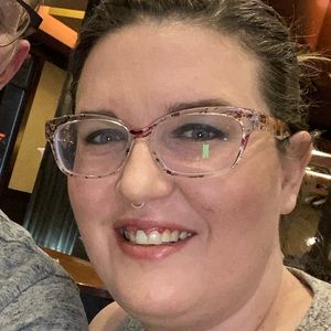 Meet your Posher, Sheena